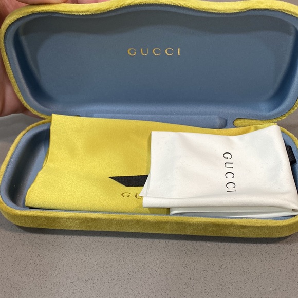 Gucci Velvet Sunglass Case - Picture 11 of 12